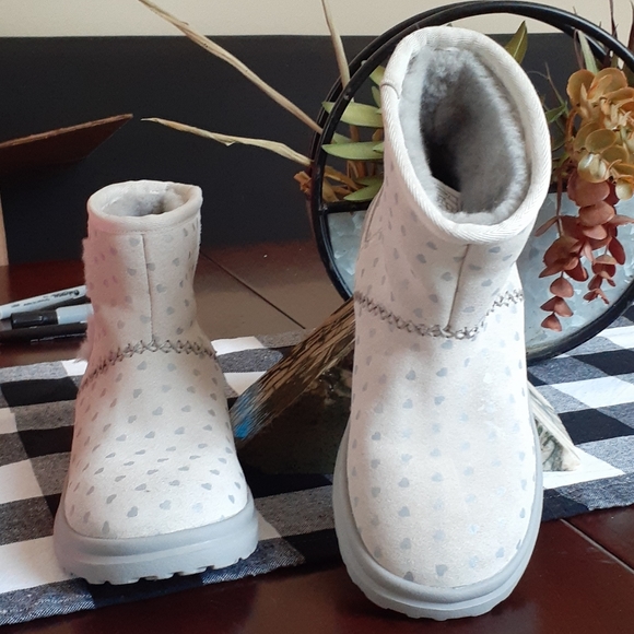 💯 NEW I Heart Ugg Kisses - Picture 3 of 5